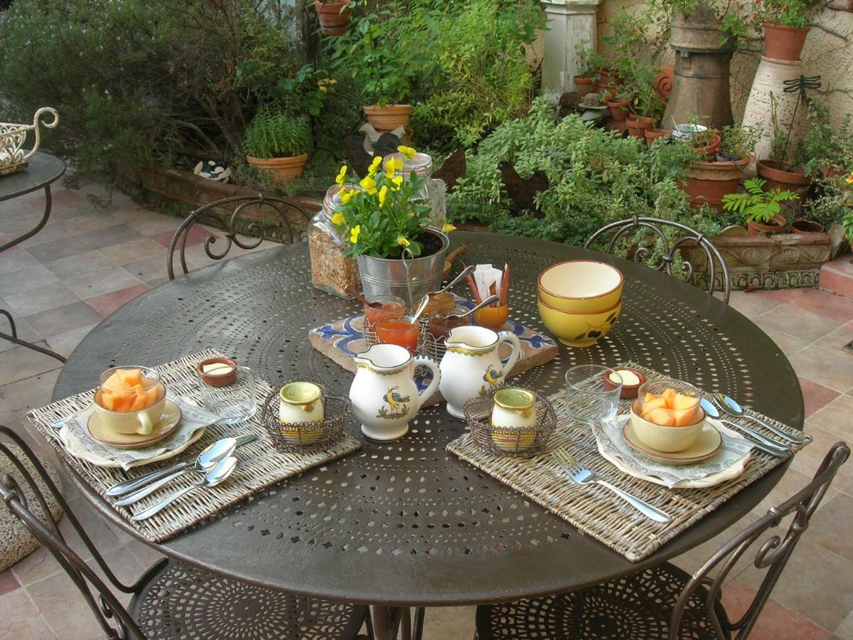 Bed and Breakfast Le Clos Des Freres Gris à Aix-en-Provence Extérieur photo
